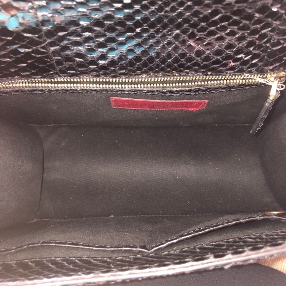 VALENTINO BLACK PYTHON ROCKSTUD BAG GOLD CHAIN - Picture 7 of 12